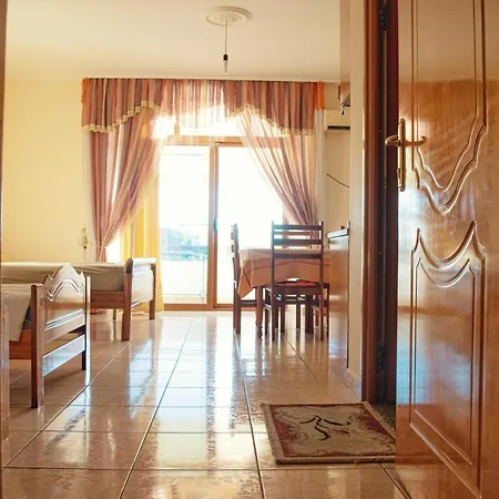 Vila Hodo * Vlorë