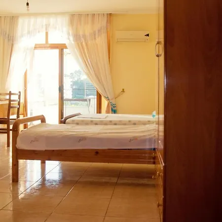 Vila Hodo Vlorë